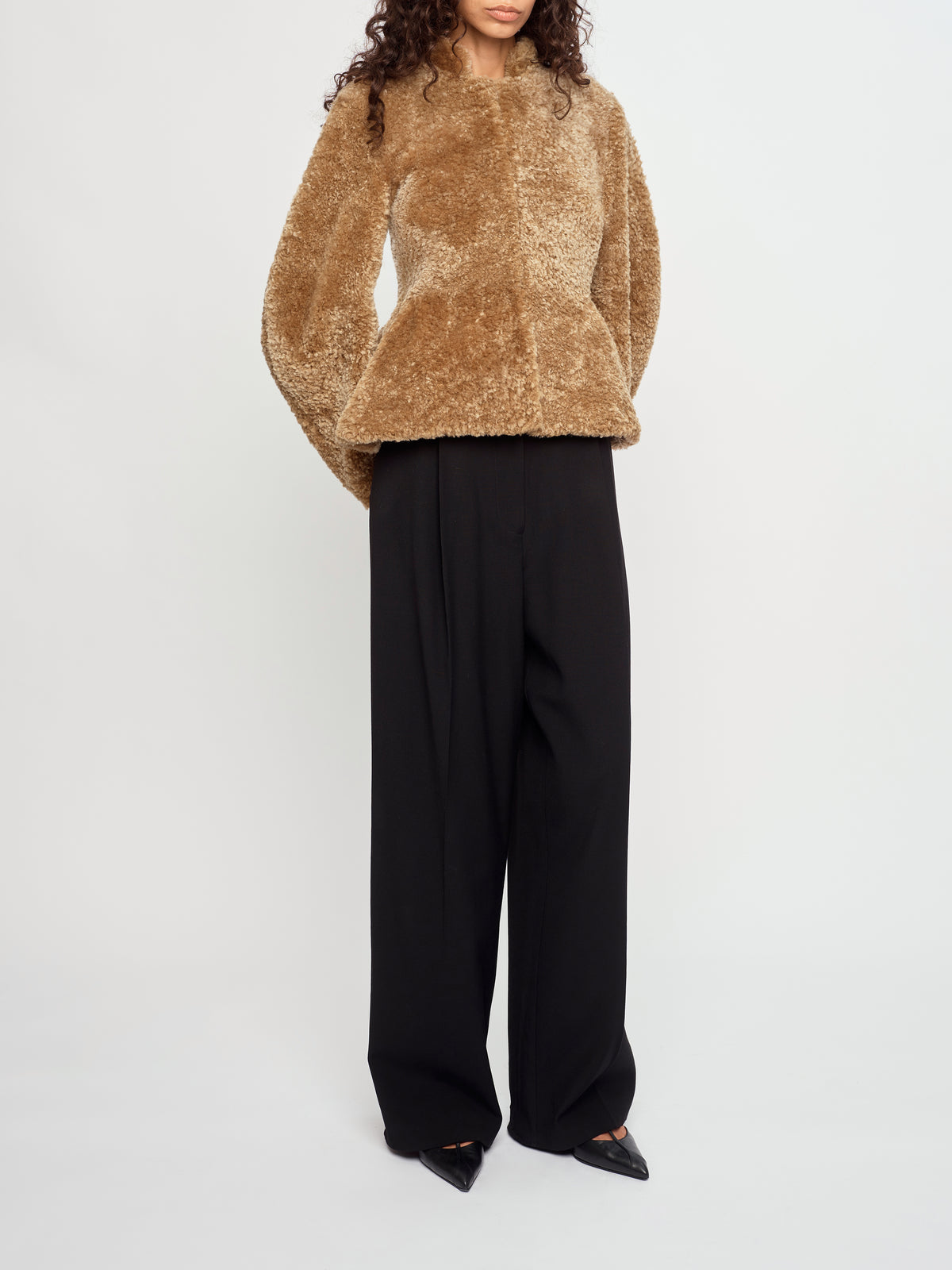 BEAR JACKET IN CARAMEL SHEARLING