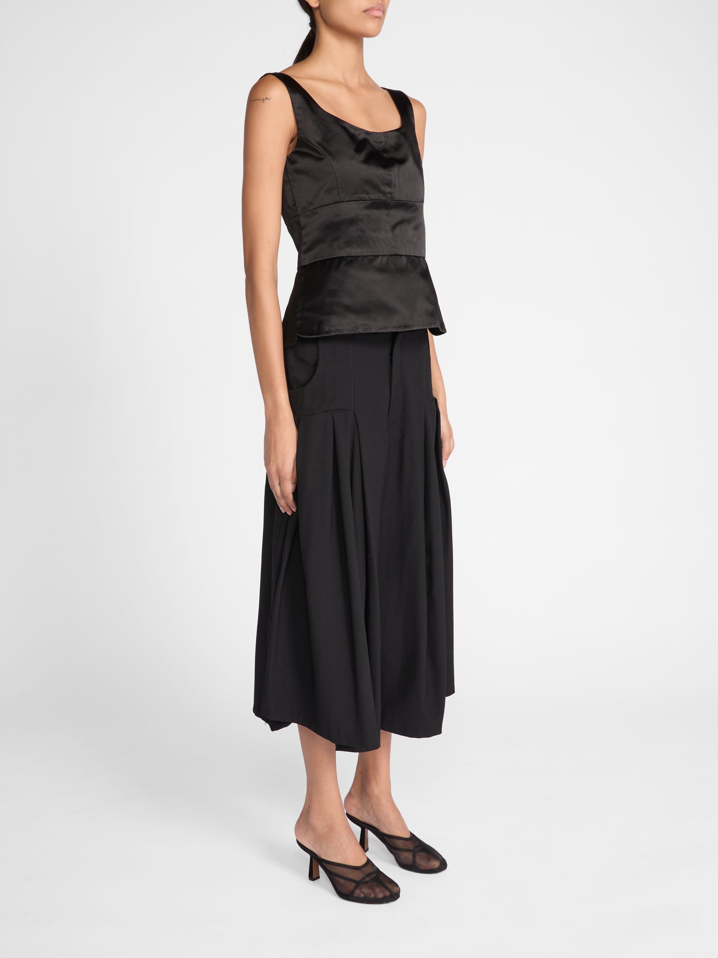 BLACK BODICE TOP