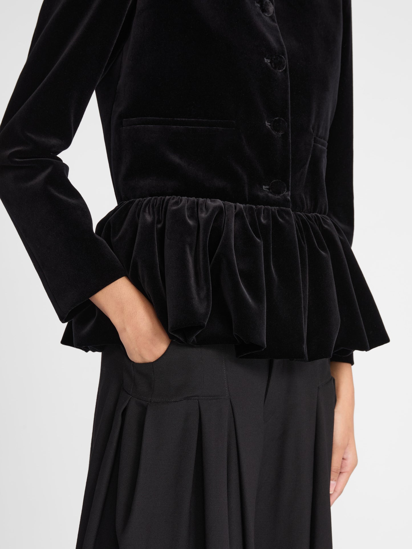 VELVET PEPLUM JACKET IN MIDNIGHT BLACK