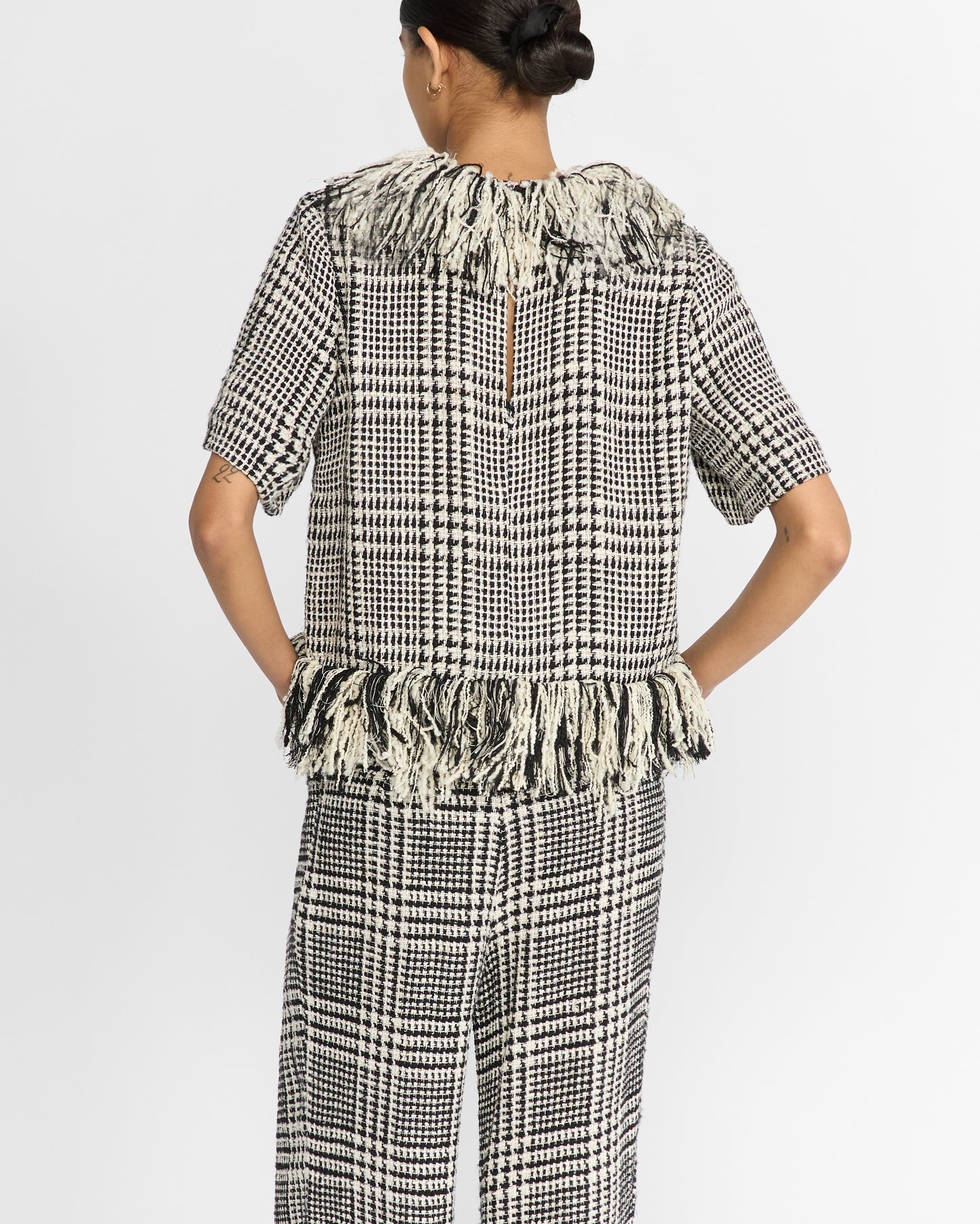 FRINGE TOP IN BLACK & WHITE CHECK