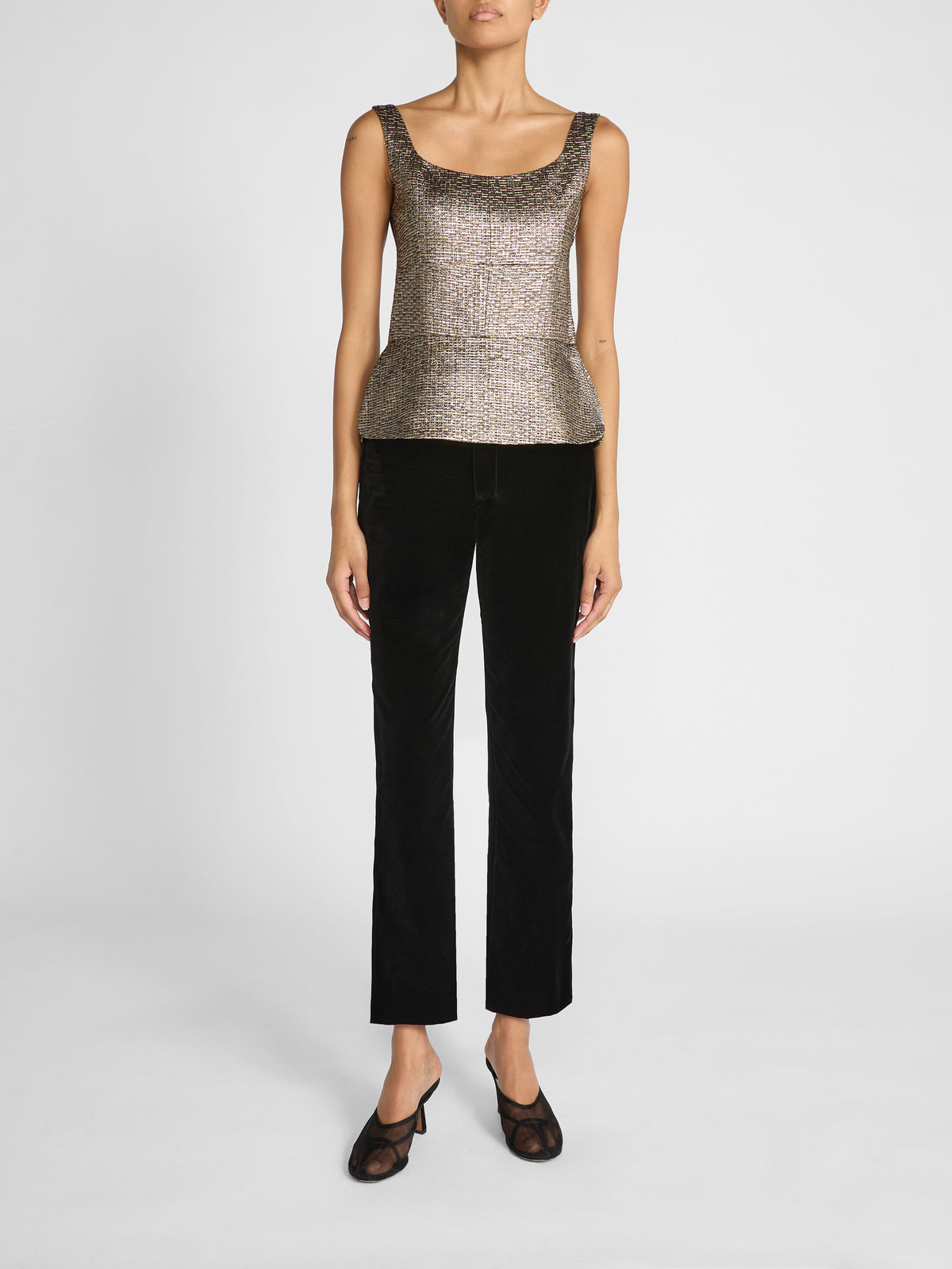 Slim fit, satin duchess trousers with side pockets.