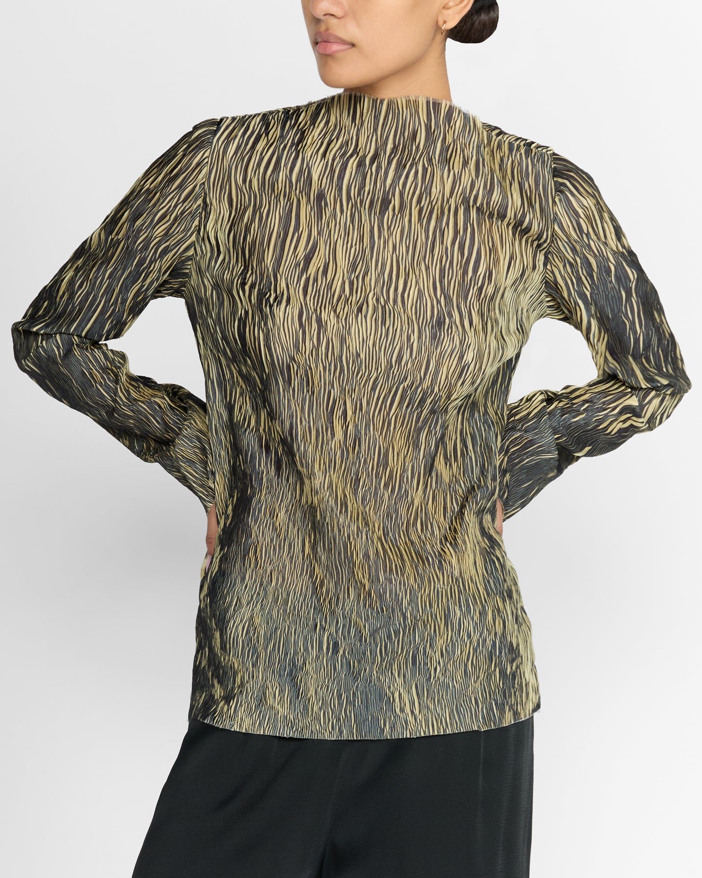 PLISSE LONG SLEEVE TOP